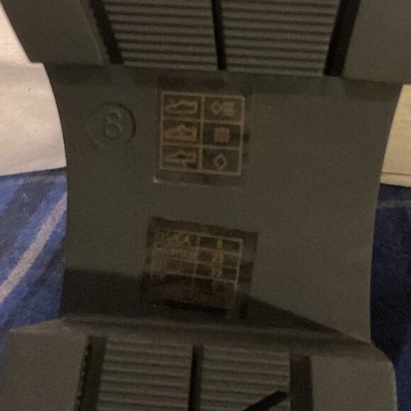 NWT Red Top Womens Black Leather Chelsea Boots lug sole ankle Chunky Size 8 NEW - Picture 6 of 11